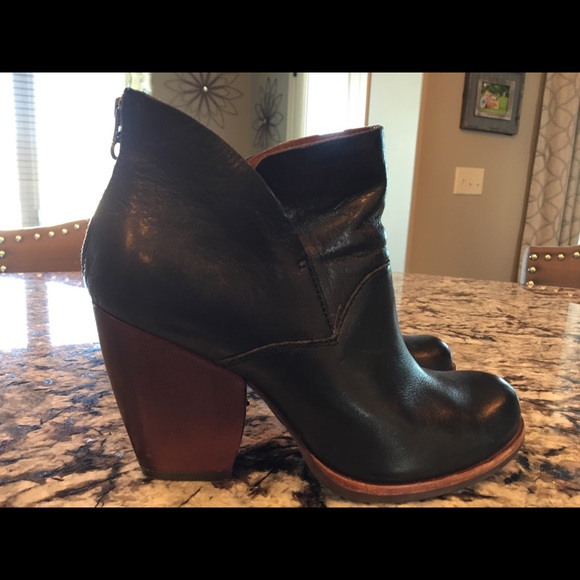 kork ease booties